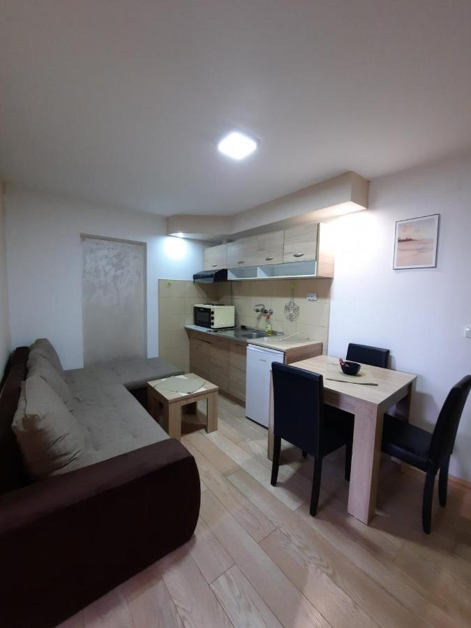 Apartmani Tvins Соко Баня Екстериор снимка